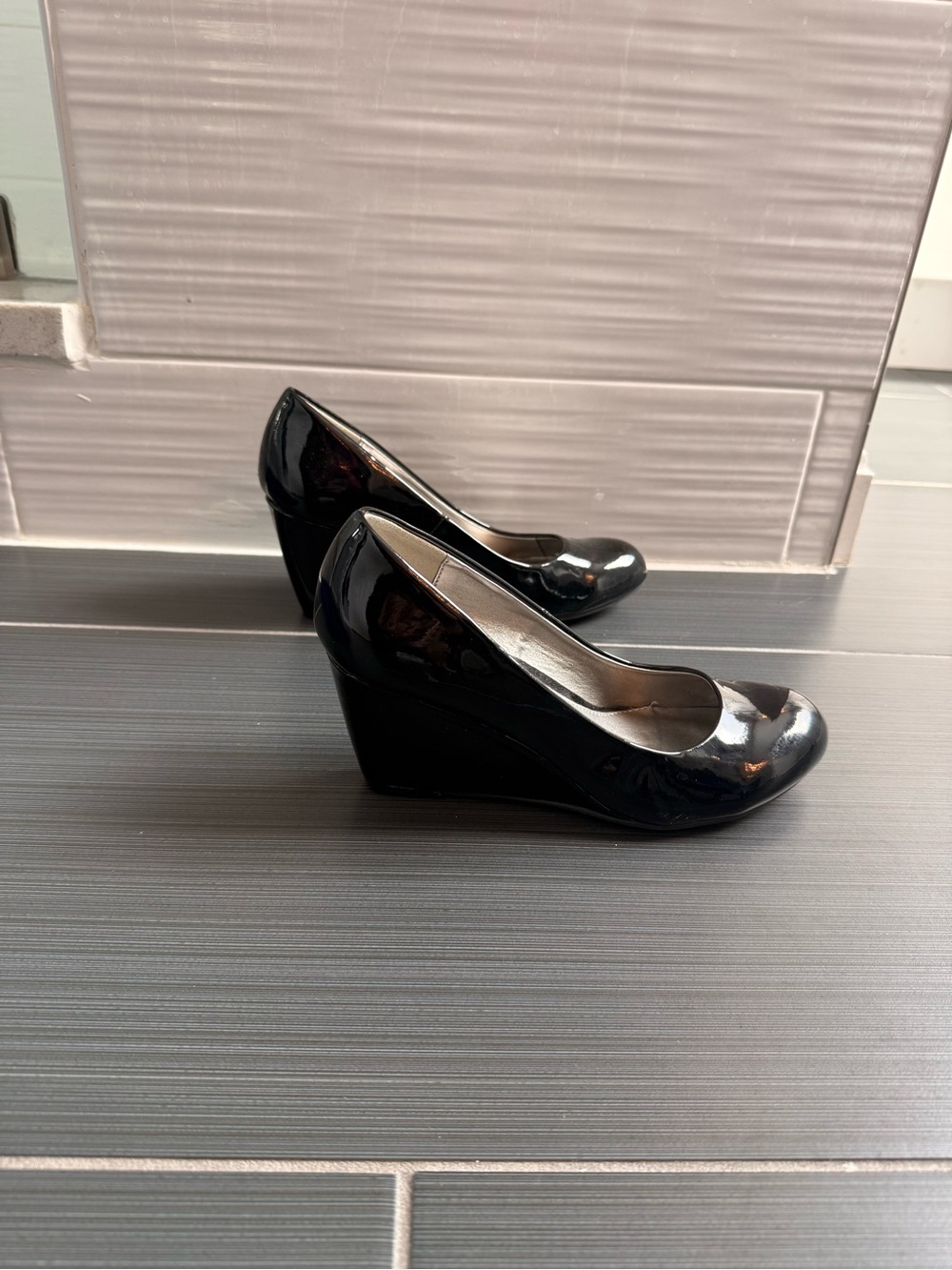 CL by Laundry Black Patent Wedge Pumps